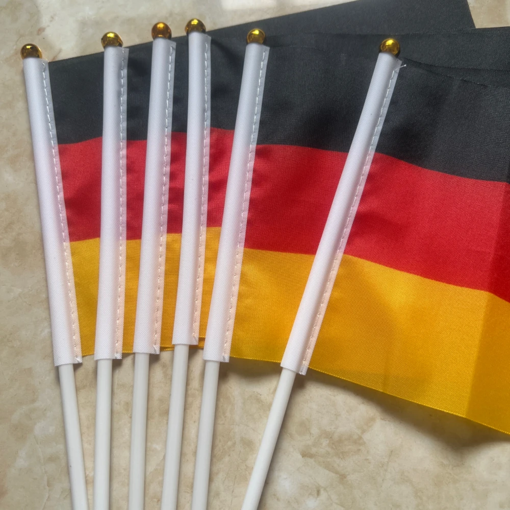 Bandera de Alemania de 14x21cm, Bandera de Copa Europea GER, país alemán, sostiene una pequeña bandera - imagen 3