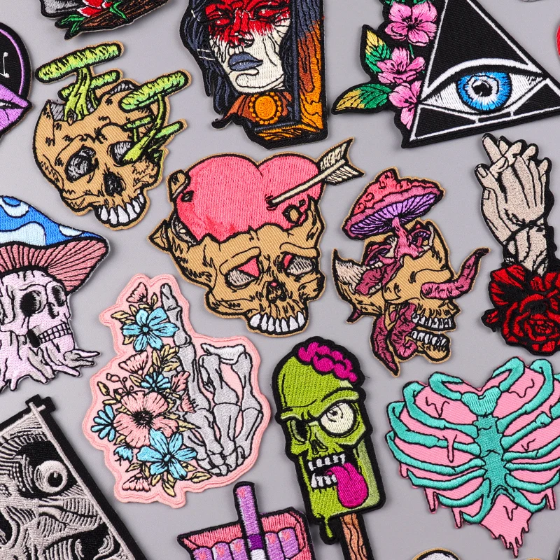 Parche bordado de calavera genial, parches termoadhesivos para planchar para ropa, insignias para coser chaqueta, parche Punk de terror - imagen 3