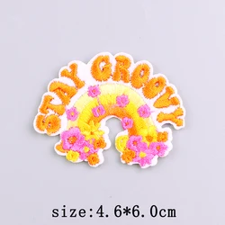 Parches bordados letras florales para planchar ropa – Corazón animado