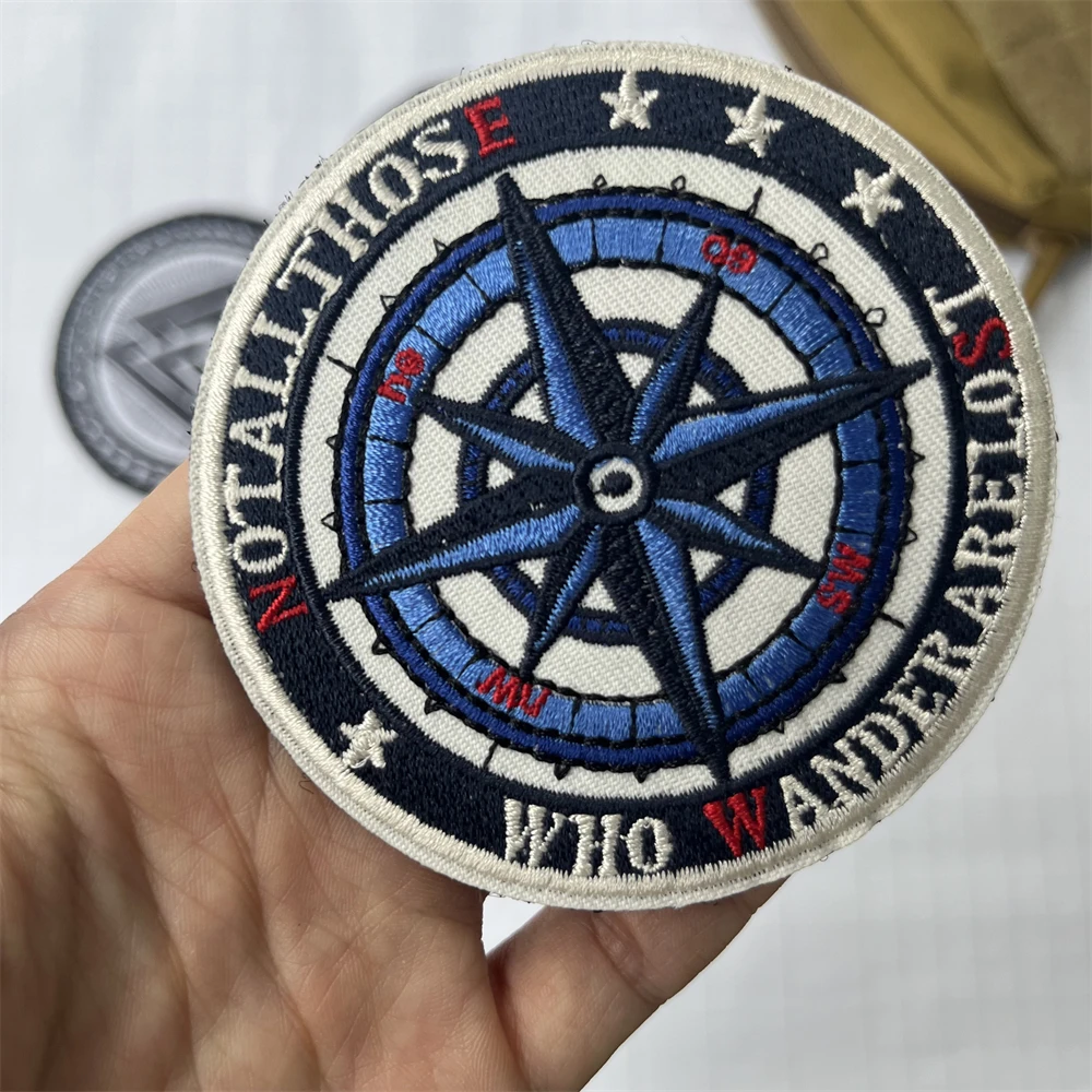 FOG NOTHING Team parches bordados, moral táctica, no todos los que se pierden, brújula, insignia, pegatina para mochila - imagen 2