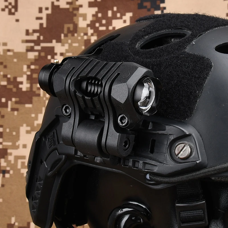 WADSN lámpara de casco estroboscópico Airsoft táctico, luz de explorador blanco, casco de caza rápido, linterna con Zoom - imagen 5