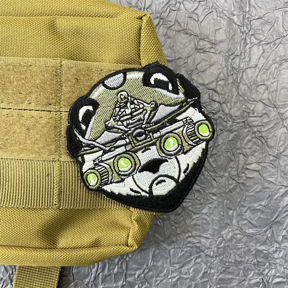 Parche bordado de cuatro ojos de visión nocturna para ropa, gancho y bucle, parches para mochila militar táctica Master Panda - imagen 4