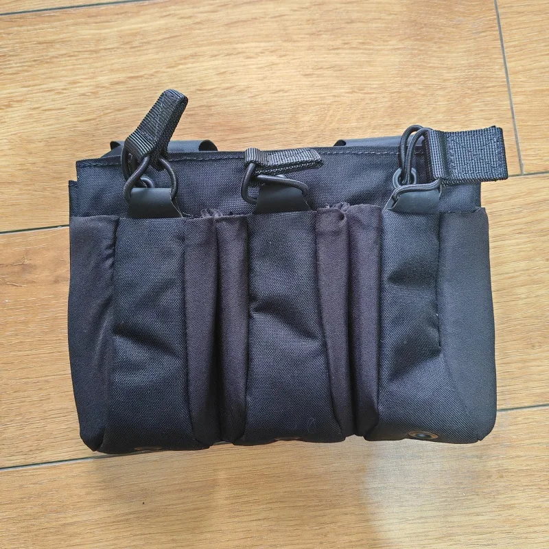 Funda triple portacargadores MOLLE para chaleco táctico