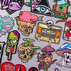 Parche bordado termoadhesivo calavera – Punk para planchar o coser