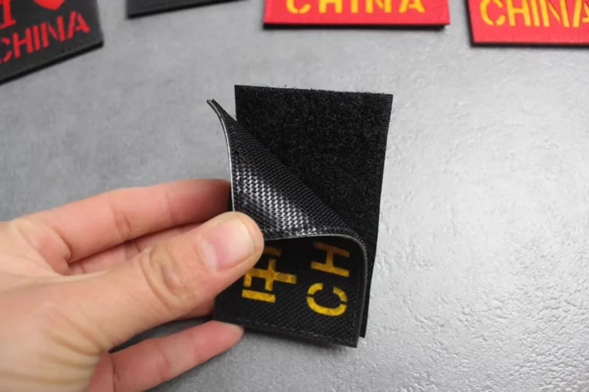 Accesorios para bolsas al aire libre, insignia reflectante de moral patriótica, mochila táctica I Love China, brazalete, casco, chaleco, parche con gancho - imagen 3