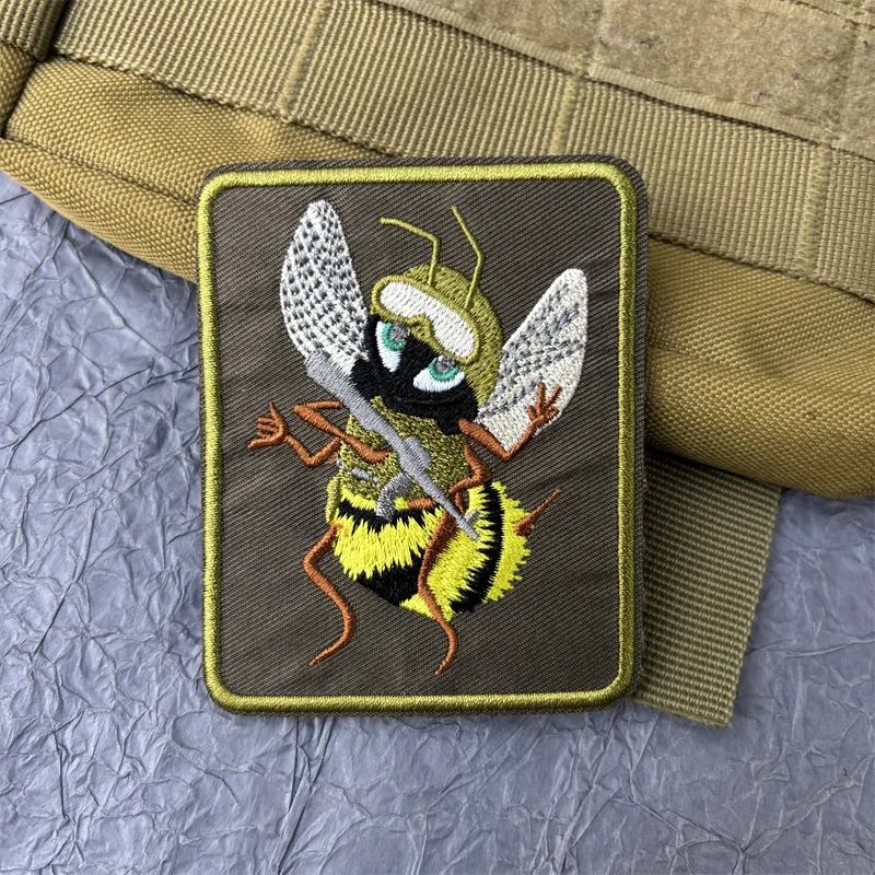 Parche bordado de abeja táctico, equipo para exteriores, gancho y bucle, insignia de moral táctica, parches militares, pegatinas para mochila, ropa