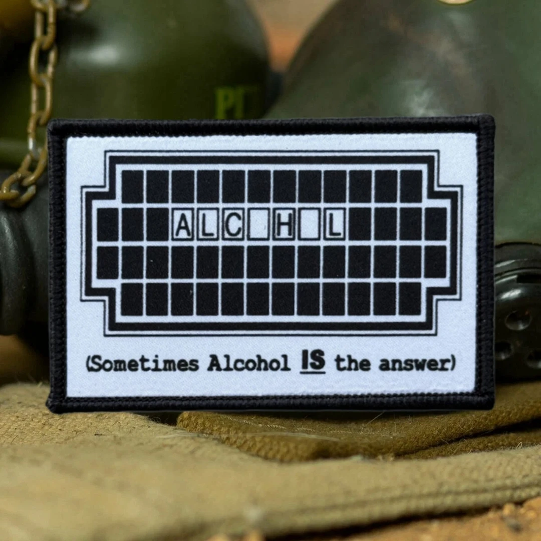 A veces el alcohol es la respuesta parches de gancho y bucle impresos para ropa insignia de moral táctica pegatina para mochila del ejército militar - imagen 4