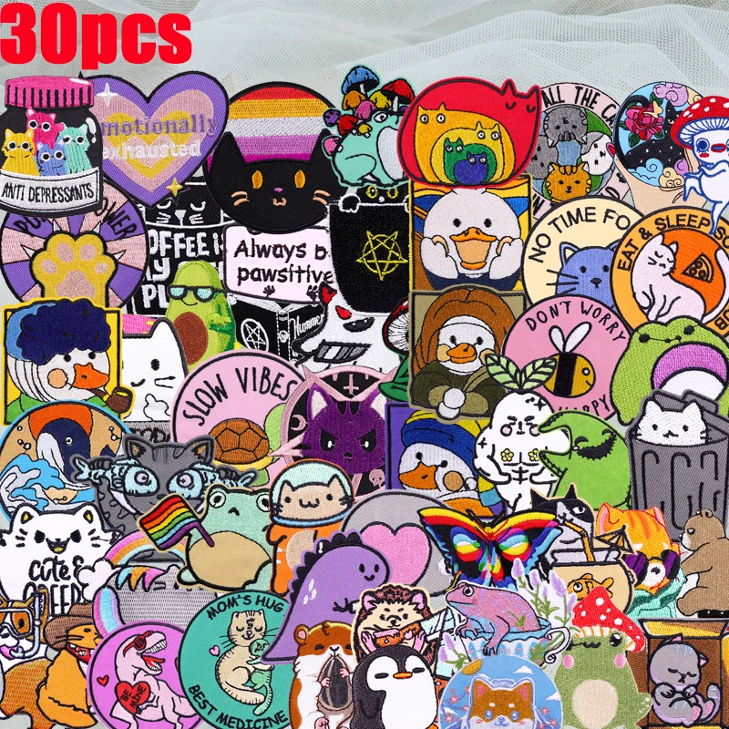 10/20/30/40/50 Uds. Venta al por mayor de alta calidad parche bordado de animales al azar DIY lindos parches de hierro de dibujos animados para ropa en ropa - imagen 4