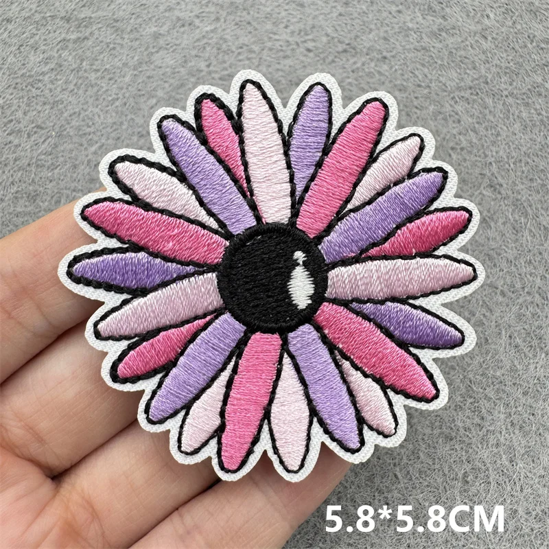 Pegatina de tela bordada con cuentas de ojo púrpura de dibujos animados, parche decorativo de diamante púrpura, pegatina de capítulo bordado, planchado - imagen 3