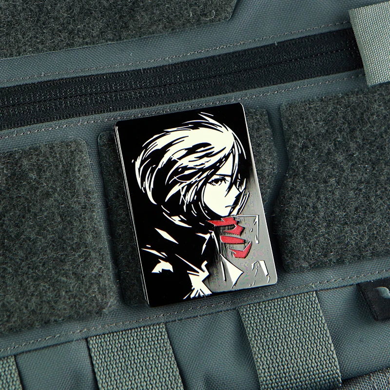 Mikasa Ackerman parches de Metal para decoración de mochila, insignia táctica de Anime de dibujos animados con gancho - imagen 4