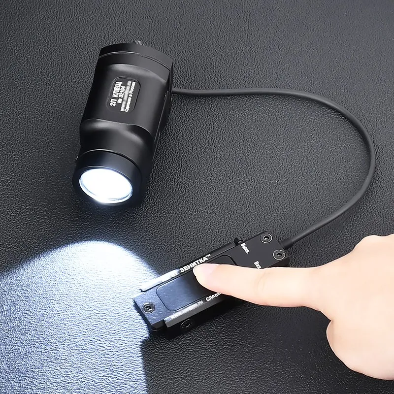 Zenitco-K-2P táctica de Metal GEN 2 KLESCH 2P, luz para arma de AK-SD, apta para riel de 20mm con interruptor estroboscópico, linterna LED potente para caza - imagen 2