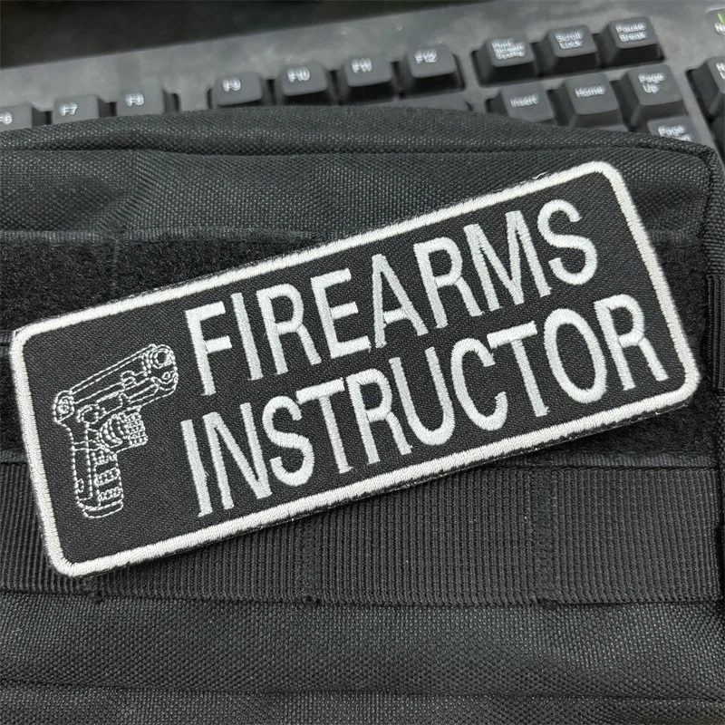 Insignia de moral de entrenador de armas de fuego para chaleco, parche de gancho y bucle, parches bordados de pistola Glock, accesorios de bolsa táctica, brazalete militar - imagen 2