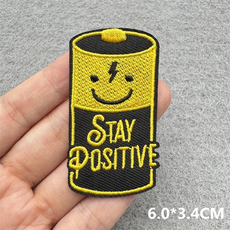 Parche bordado de ola de mar/botas de dibujos animados, parches para planchar al aire libre para ropa, parches bordados DIY para ropa, pegatinas de costura - imagen 2