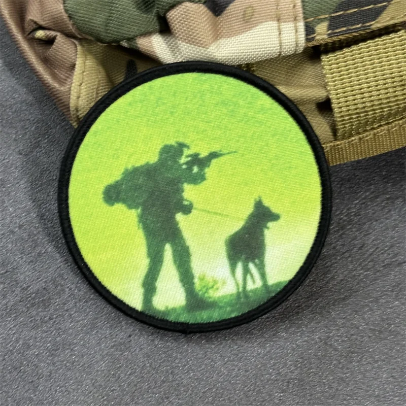 Parche táctico "soldados y perros" para ropa, brazalete impreso, insignia de moral, parches con gancho, pegatinas para mochila - imagen 5