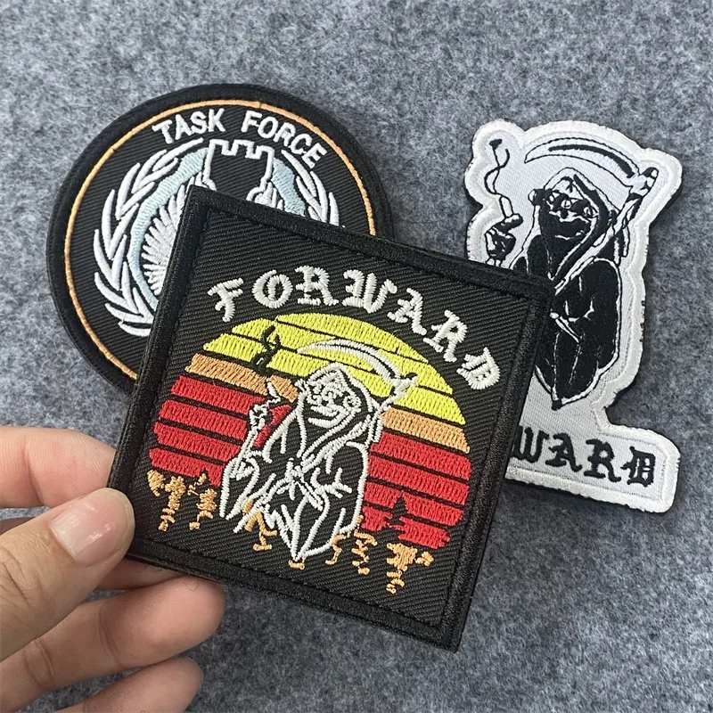 Parche bordado de calavera "Fuerza de trabajo", insignia de moral táctica militar, brazalete con gancho y bucle, mochila, pegatina decorativa para ropa - imagen 4