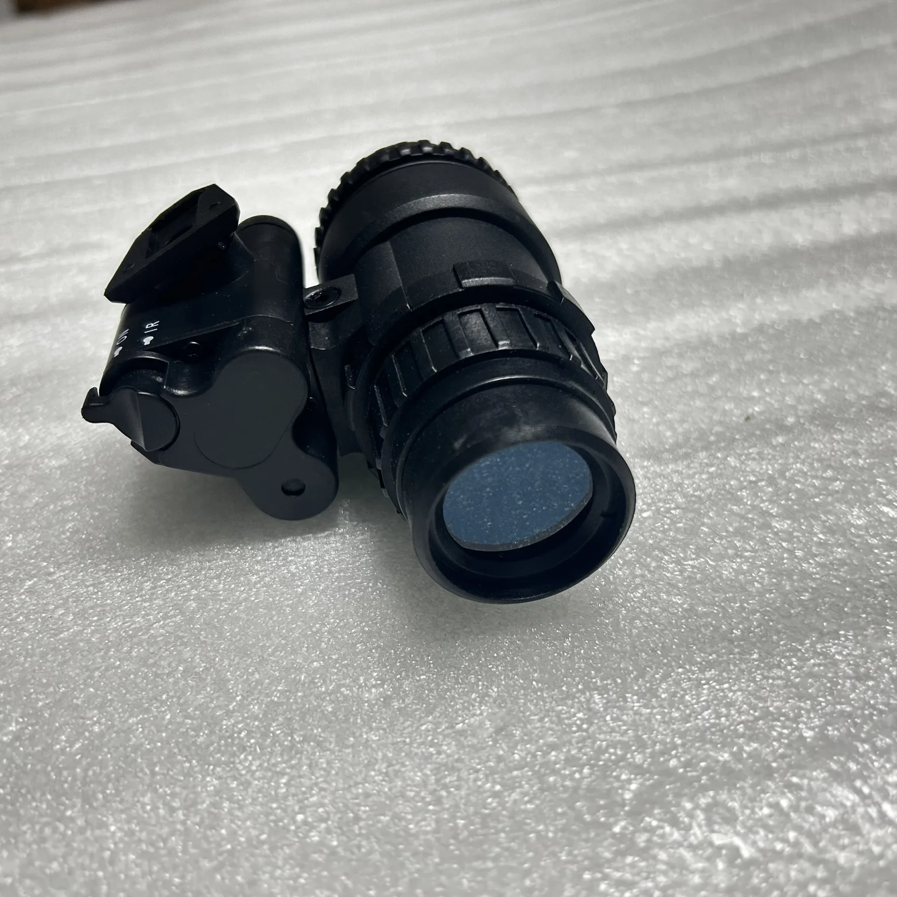 FMA AN/PVS18 NVG Modelo Accesorios para casco Modelo Versión no funcional - imagen 3