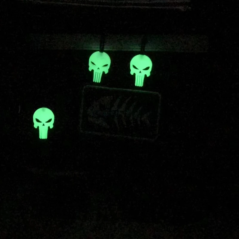 Calavera luminosa con cremallera, luz nocturna, tricolor, TPU, mochila táctica para exteriores, decoración de ropa, cuerda extraíble, colgante con cremallera - imagen 3