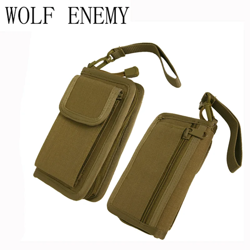 Detalle frontal de la cartera táctica WOLF ENEMY con compartimentos
