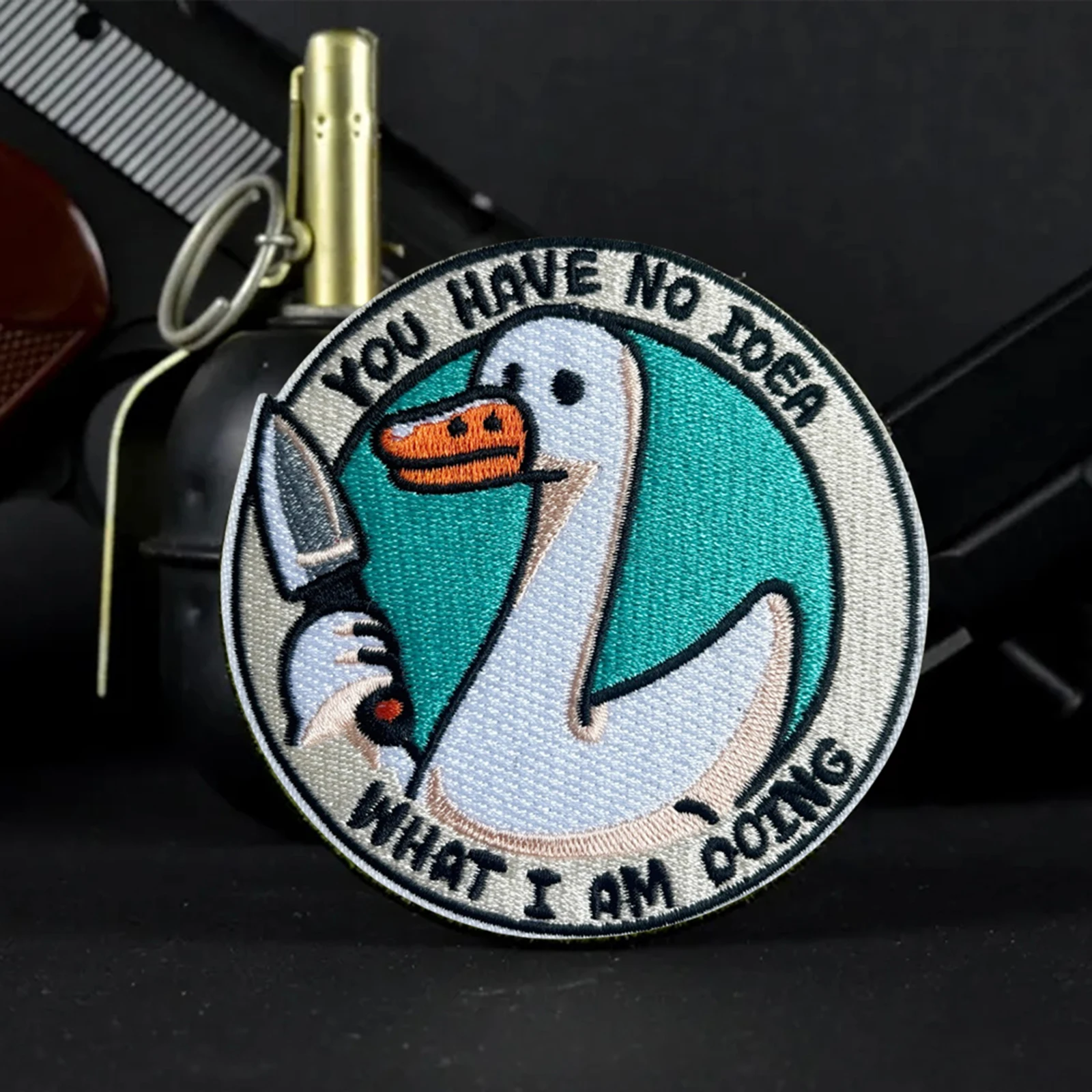 Silly Goose Parche táctico bordado con gancho militar para mochila