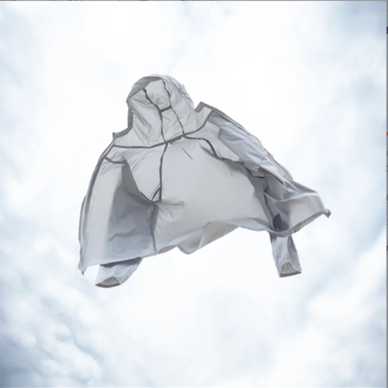 Camisa Piel - Detalle capucha