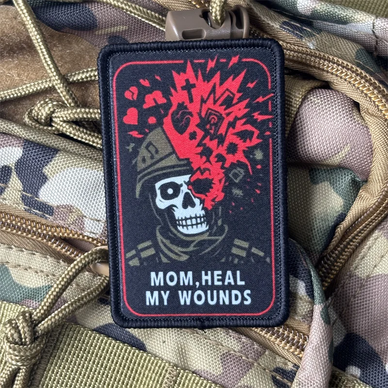 Parche táctico "MOM, HEAL MY WOUNDS", brazalete con estampado, insignia de moral, gancho, parches militares, ropa, mochila, pegatina - imagen 2
