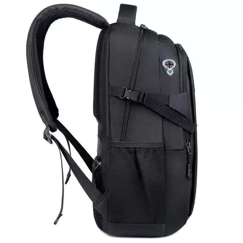 Mochila moderna para ordenador portátil con textura de cuero y conector para auriculares para viajes de negocios y bolso informal para estudiantes - imagen 4