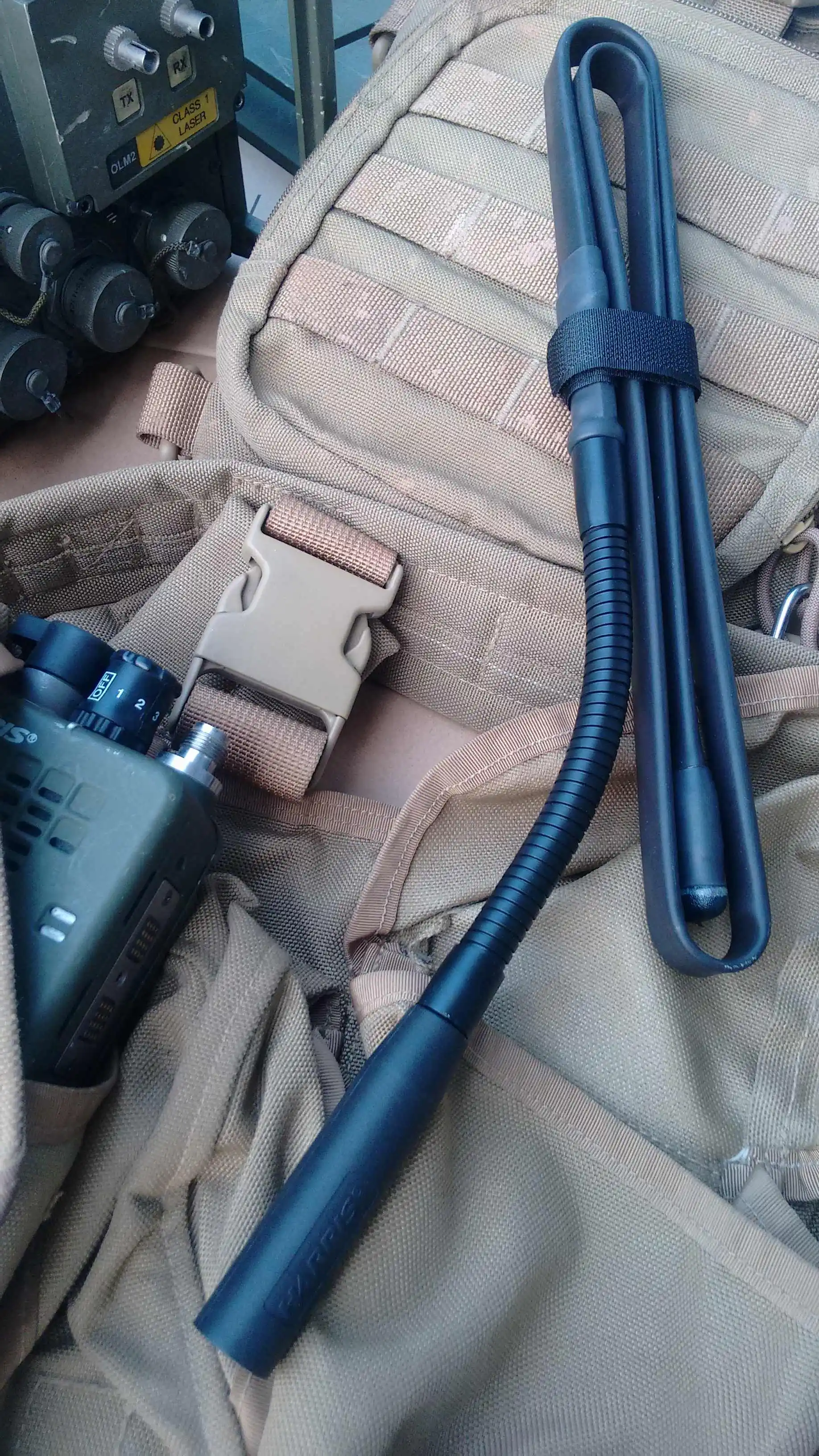 PRC-152A Antena plegable larga de alta potencia de banda completa de 30 - 512 MHz (15 W) - imagen 2