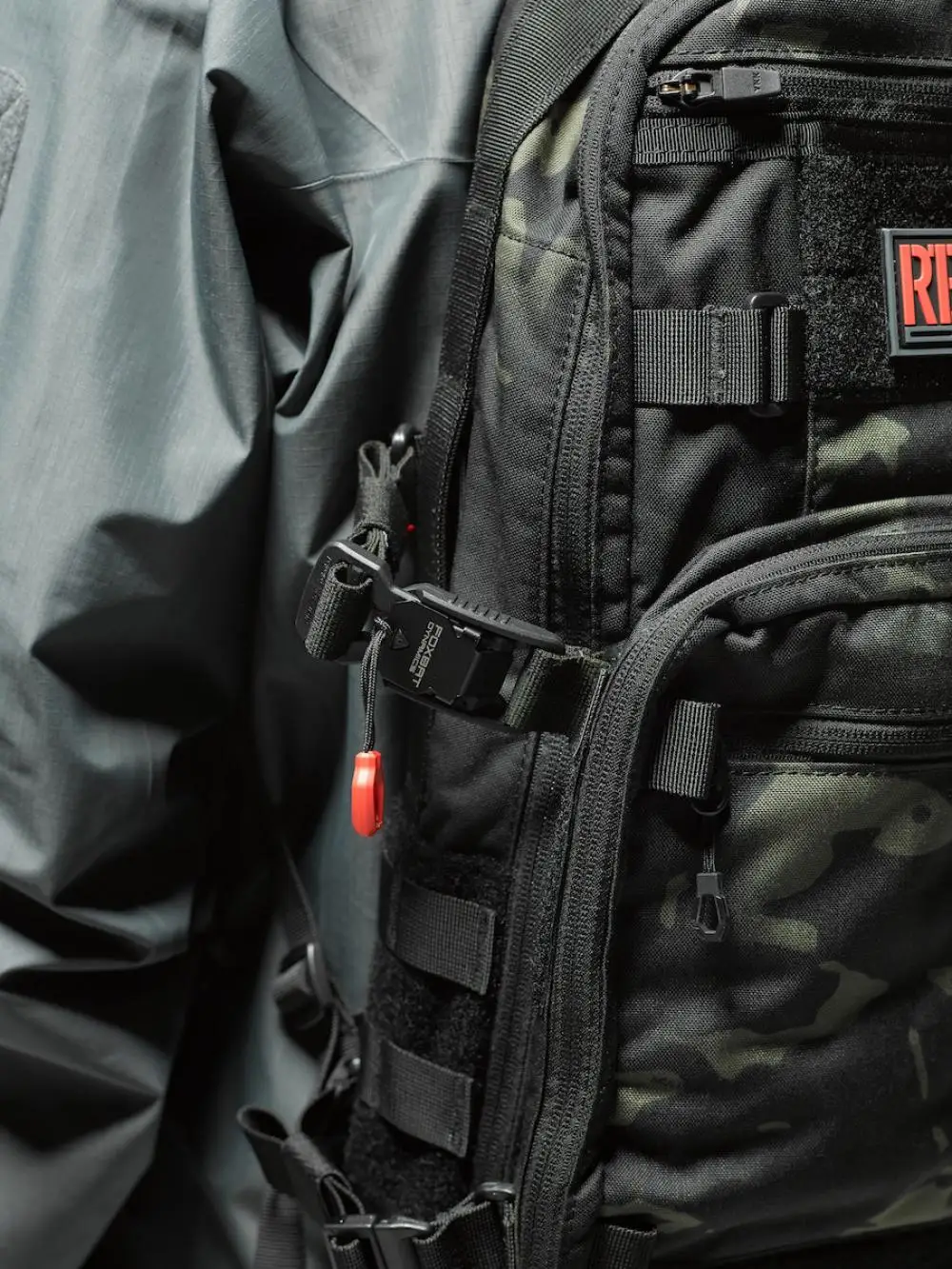 Cinturón de compresión de mochila con hebilla Magnética Funcional DIY, accesorios de ropa de caza táctica, límite desmontable rápido - imagen 4