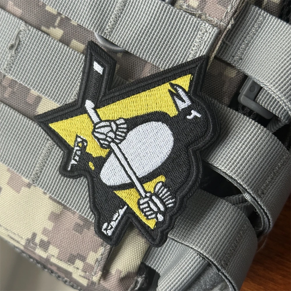 Parche táctico pingüino chevron bordado gancho y bucle para mochila