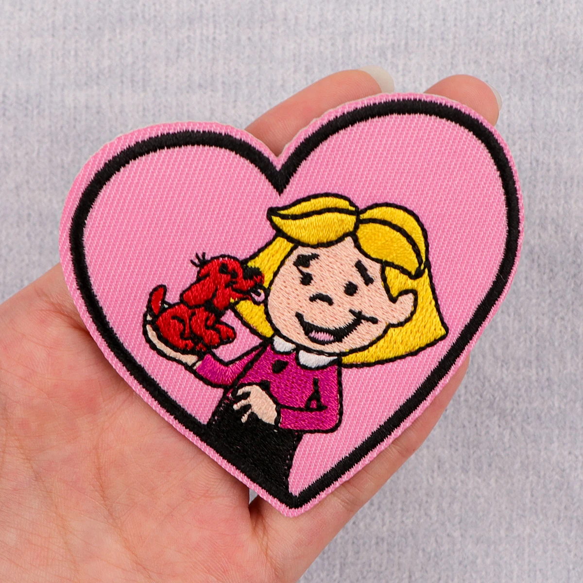 Parche bordado de películas de aventura de comedia, perro rojo, parches termoadhesivos para ropa, insignias de costura DIY