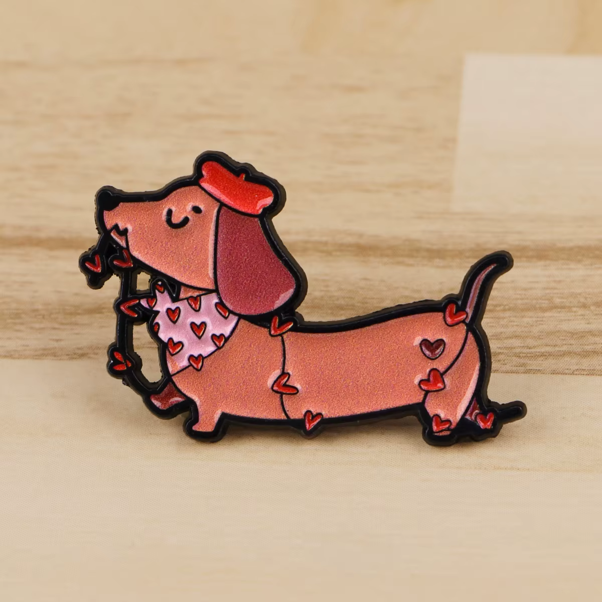 Pin esmaltado perro salchicha – Broche metálico para solapa o mochila - imagen 4