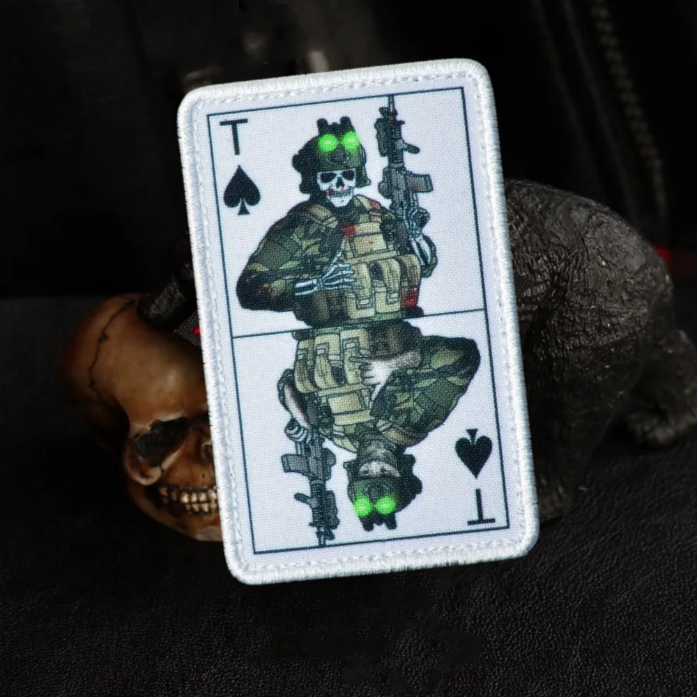 Joker Geely ropa póker parches tácticos K T Ace tarjeta de operador insignia de moral impresión gancho y bucle pegatinas de mochila militar - imagen 3