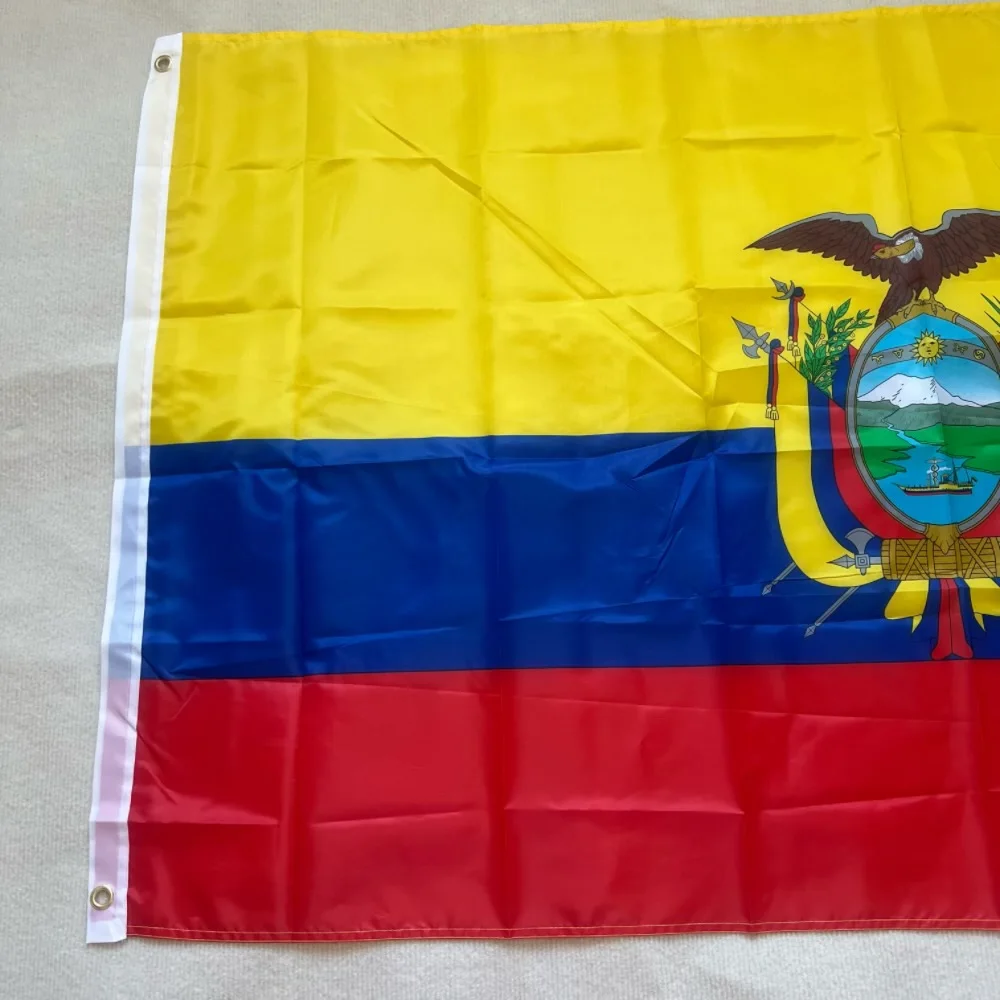 Bandera YI XIN Bandera de Ecuador 90X150cm Bandera colgante de fibra de poliéster Deportes de fútbol para interiores y exteriores Bandera de celebración de Ecuador - imagen 2
