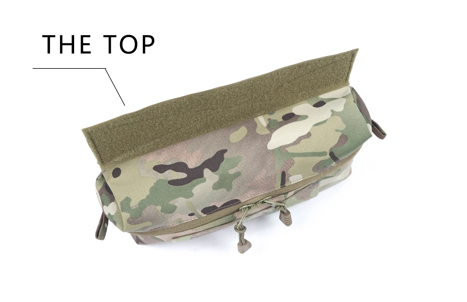 Vista lateral de la bolsa MOLLE mostrada sobre una mesa