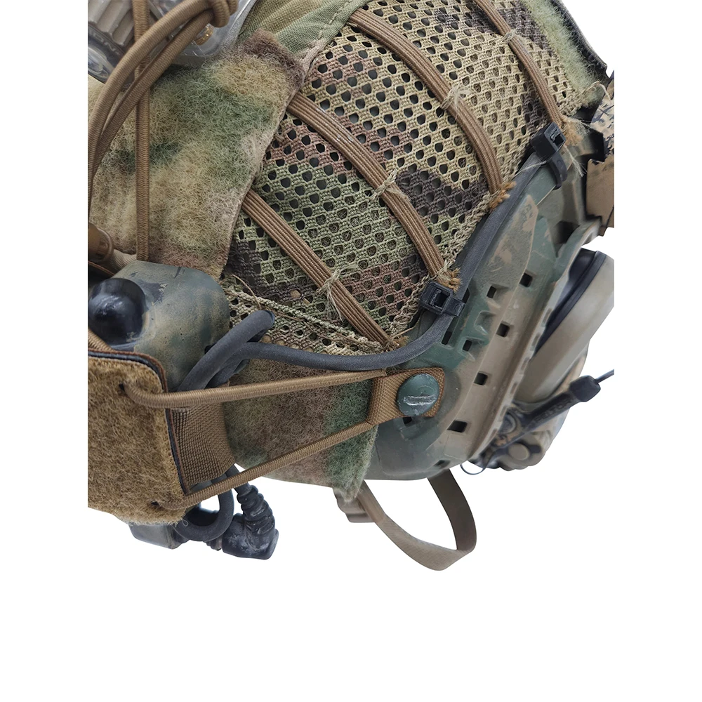 Estuche MOLLE para batería NVG con contrapeso y fijación casco táctico - imagen 3
