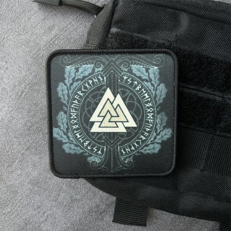 Parche táctico impreso "Los árboles Valknut y Igradrasil", insignias de moral militar, parches con gancho, pegatina para mochila y ropa - imagen 2