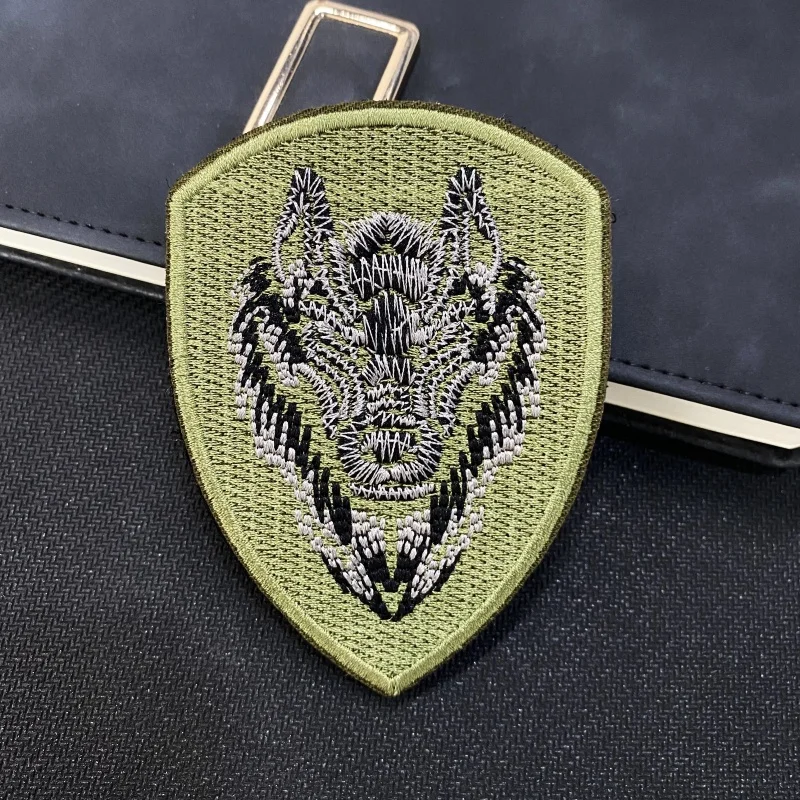 Parche táctico bordado de lobo Chevron en la ropa, parches de gancho y bucle, insignia de moral de personalidad, pegatinas de mochila militar - imagen 3