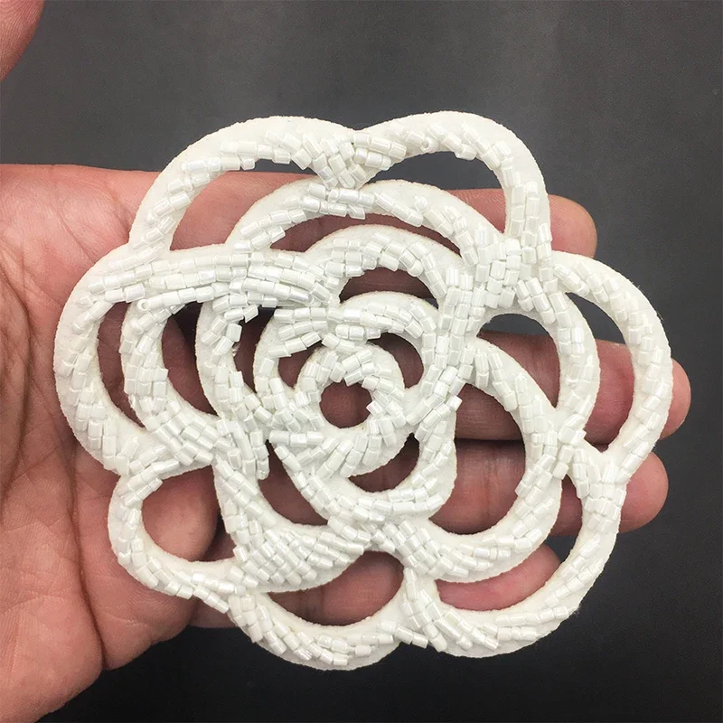 Parches de rosas de tubo con cuentas cosidas a mano, apliques de flores huecas, accesorios de ropa para coser, ropa DIY, sombreros, bolsas, pegatinas decorativas - imagen 3