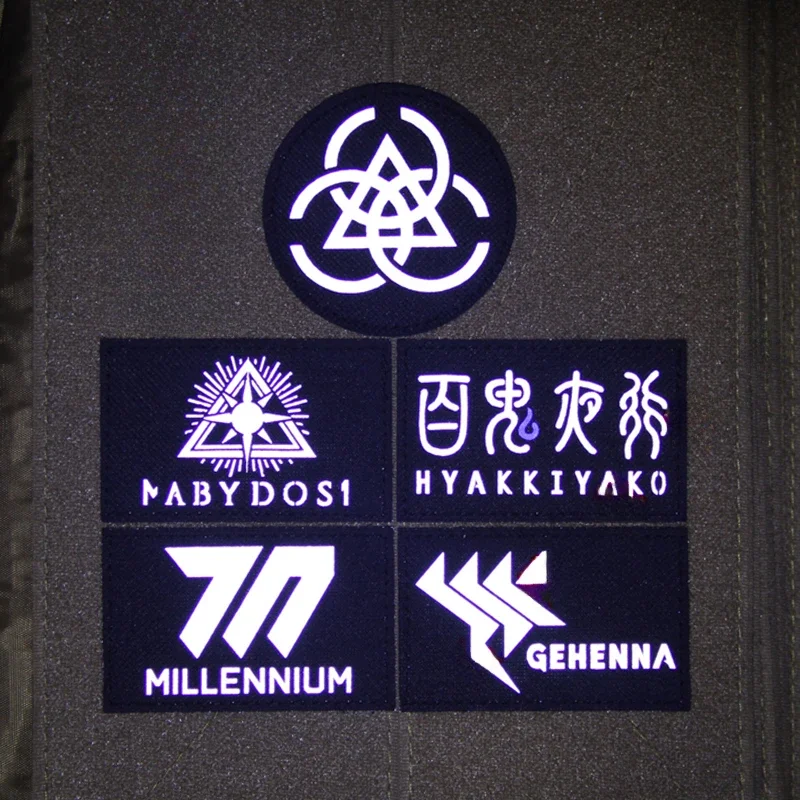 Parches reflectantes de Anime para niñas, insignias de primera línea en la mochila, brazalete de bucle de gancho, Henna Trinity IR, Blue Archive Millennium - imagen 2