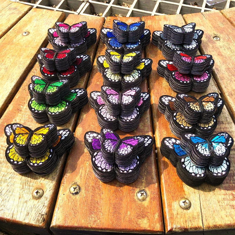 Parche bordado mariposa termoadhesivo para coser o planchar en ropa - imagen 5
