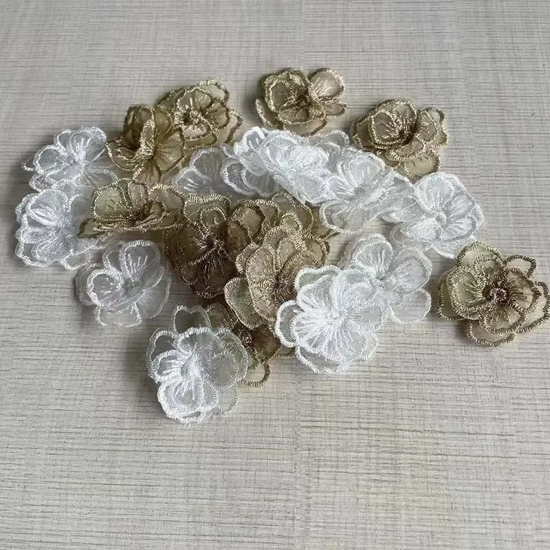 16 uds/4CM blanco, oro 3d flores florales bordadas parche para coser, ropa de Organza apliques de encaje rosa para coser, decoración de vestidos - imagen 4
