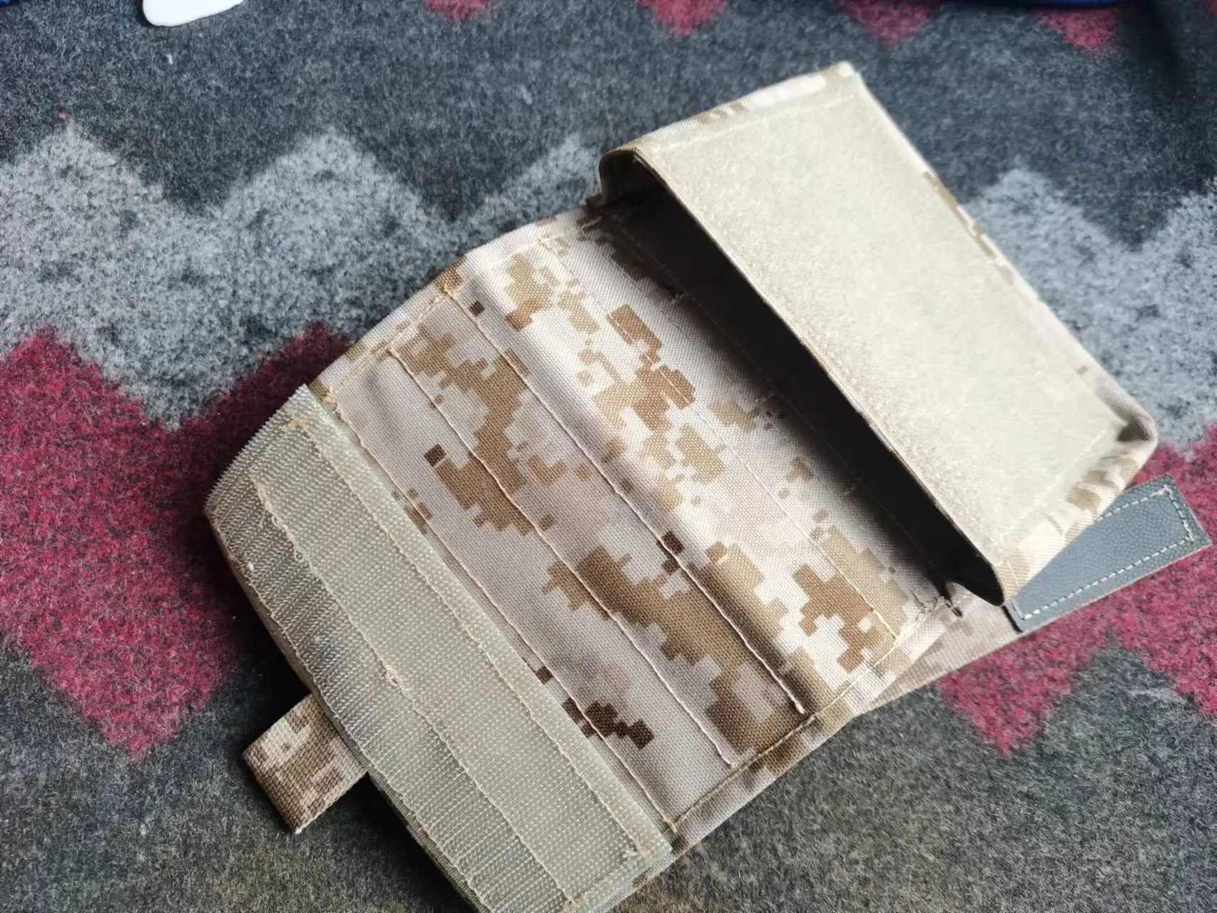 Bolsa táctica para colgar en el pecho, bolsa de humo de color AOR1, bolsa de accesorios tácticos MOLLE de nailon 500d, bolsa varios - imagen 2