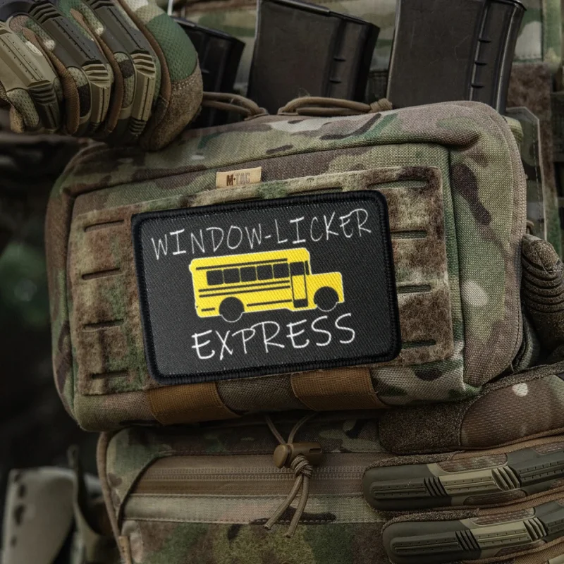 Parche estampado para conductor de autobús escolar, chaleco táctico con gancho y insignia de moral loco, pegatina para mochila, parches para brazalete para ropa, entrega urgente