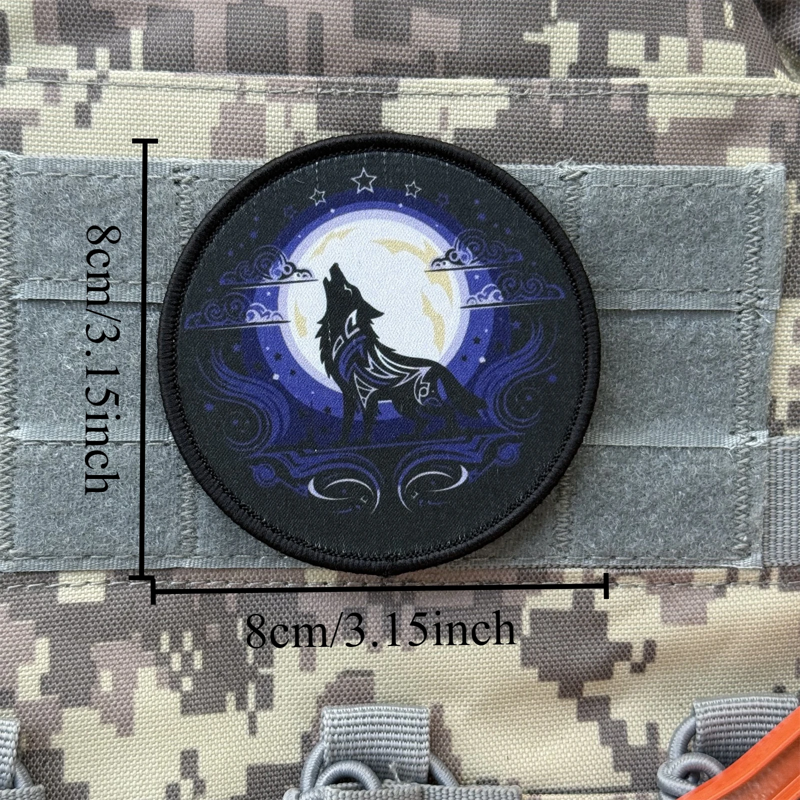 Insignia de moral divertida del lobo bajo la luna, parche impreso, brazalete militar táctico, gancho y bucle, accesorios para mochila, pegatinas - imagen 2