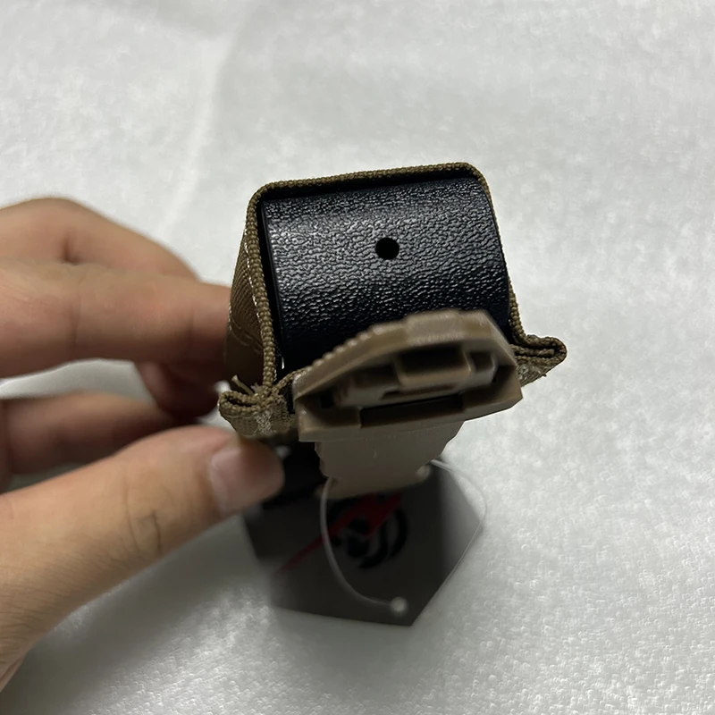 ESSTAC KYWI bolsa para revistas individual de 9 mm tela mate 500D Soporte de placa K incorporado en la parte posterior con tiras MOLLE - imagen 2