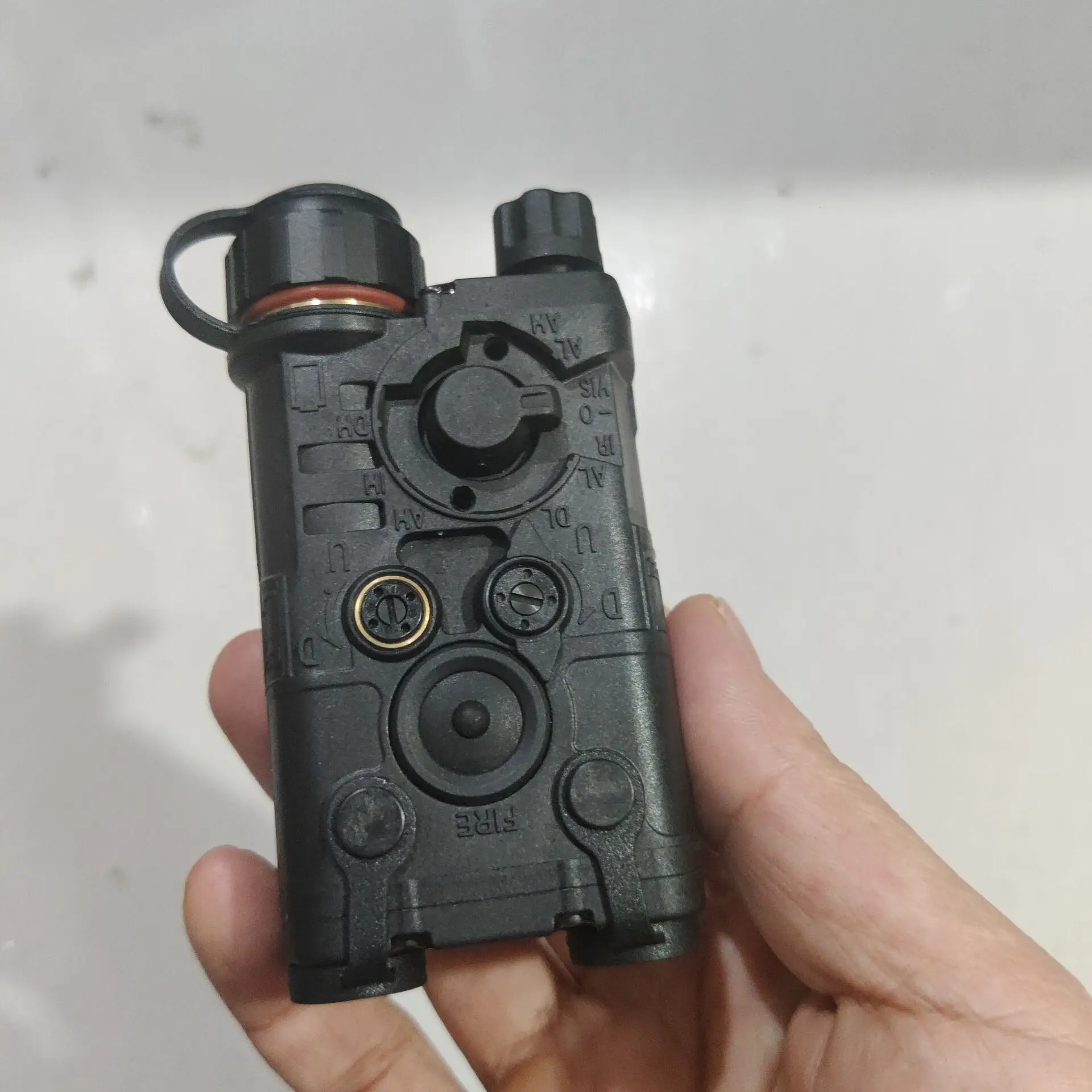 Nueva versión FMA LAB PEQ-NGAL puntero láser luz táctica luz LED + láser rojo IR NGAL LA-23/PEQ versión de nailon TB1398 - imagen 3