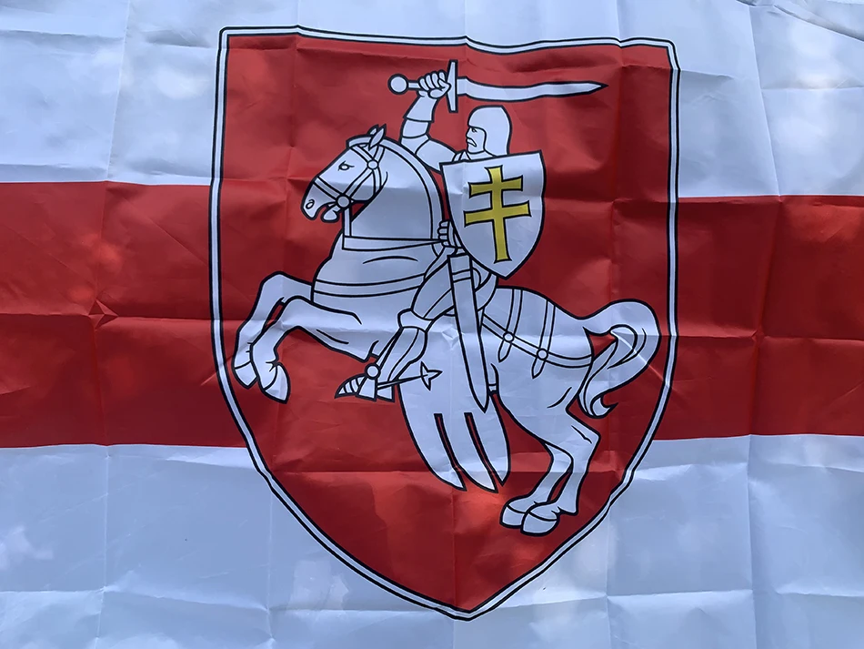 SKY FLAG Bielorrusia Caballero Blanco Bandera Pagonya 90x150cm Poliéster Bielorruso Ensign con Escudo de Armas Bandera para Decoración - imagen 3