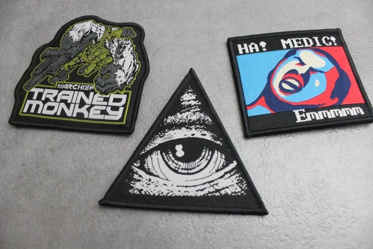 Parche táctico de monos entrenados, parche de gancho y bucle, ojo que todo lo ve, pegatina de mochila táctica, brazalete médico, bestia Senior, insignia de moral - imagen 5