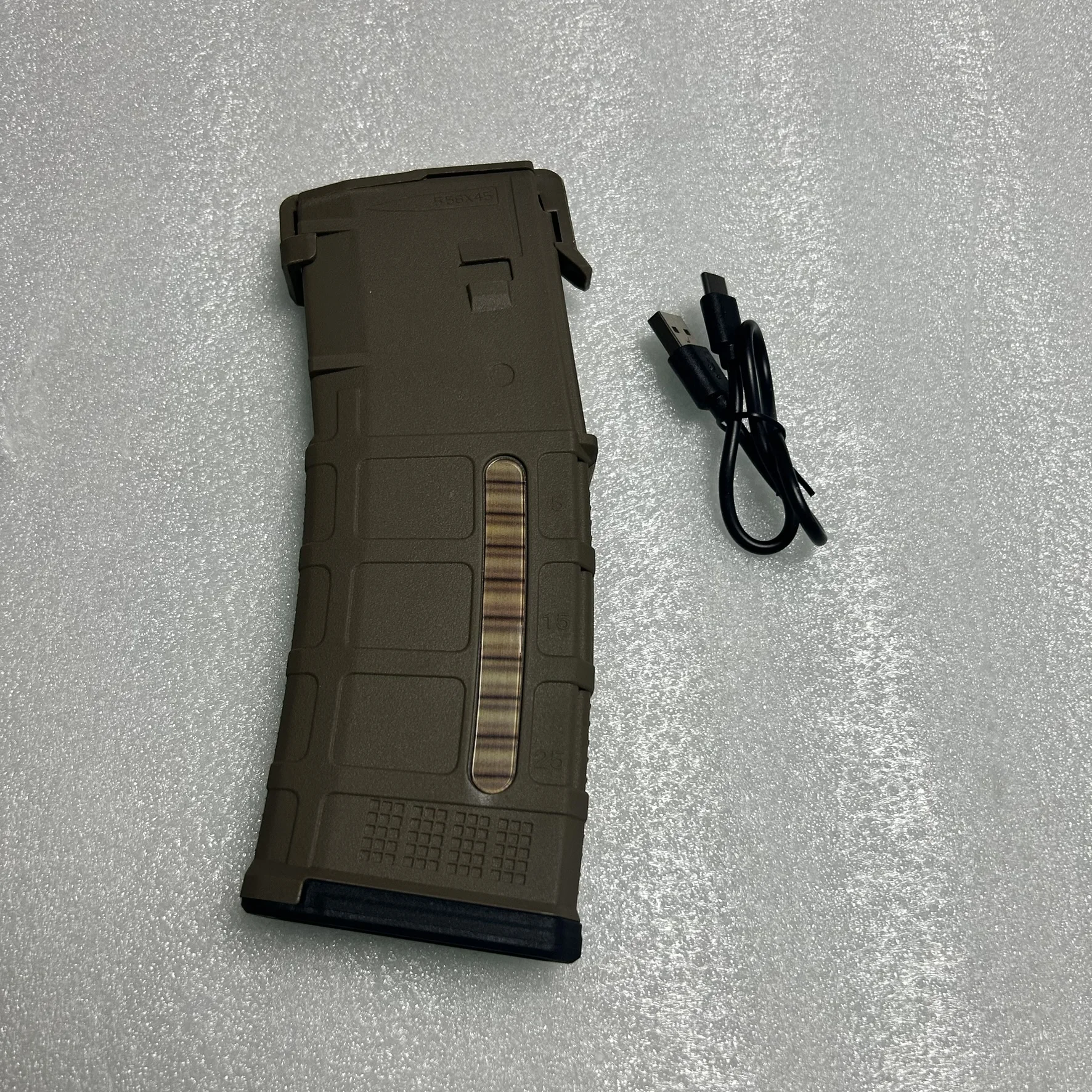 Modelo de revista PMAC: carcasa de banco de energía de batería reemplazable con INDICADOR DE BATERÍA (batería no incluida) - imagen 2