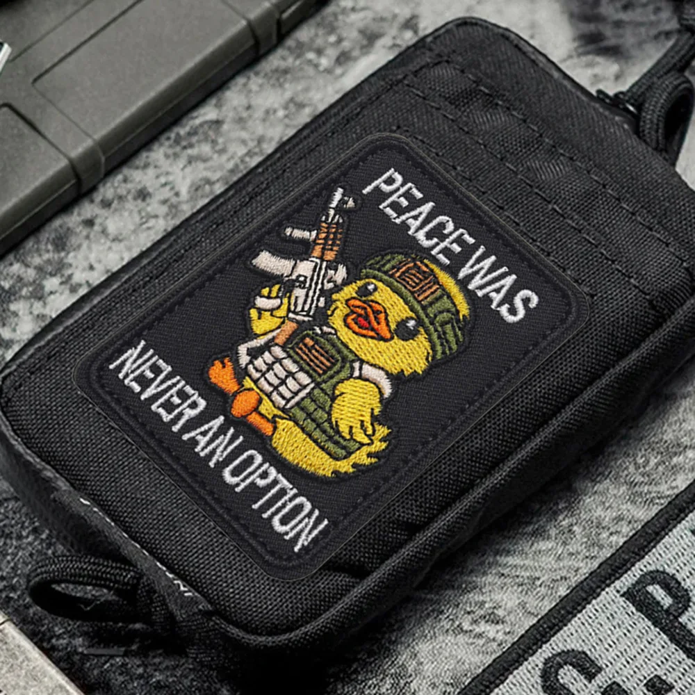 Parche militar pato guerrero con velcro para mochila táctica - imagen 5